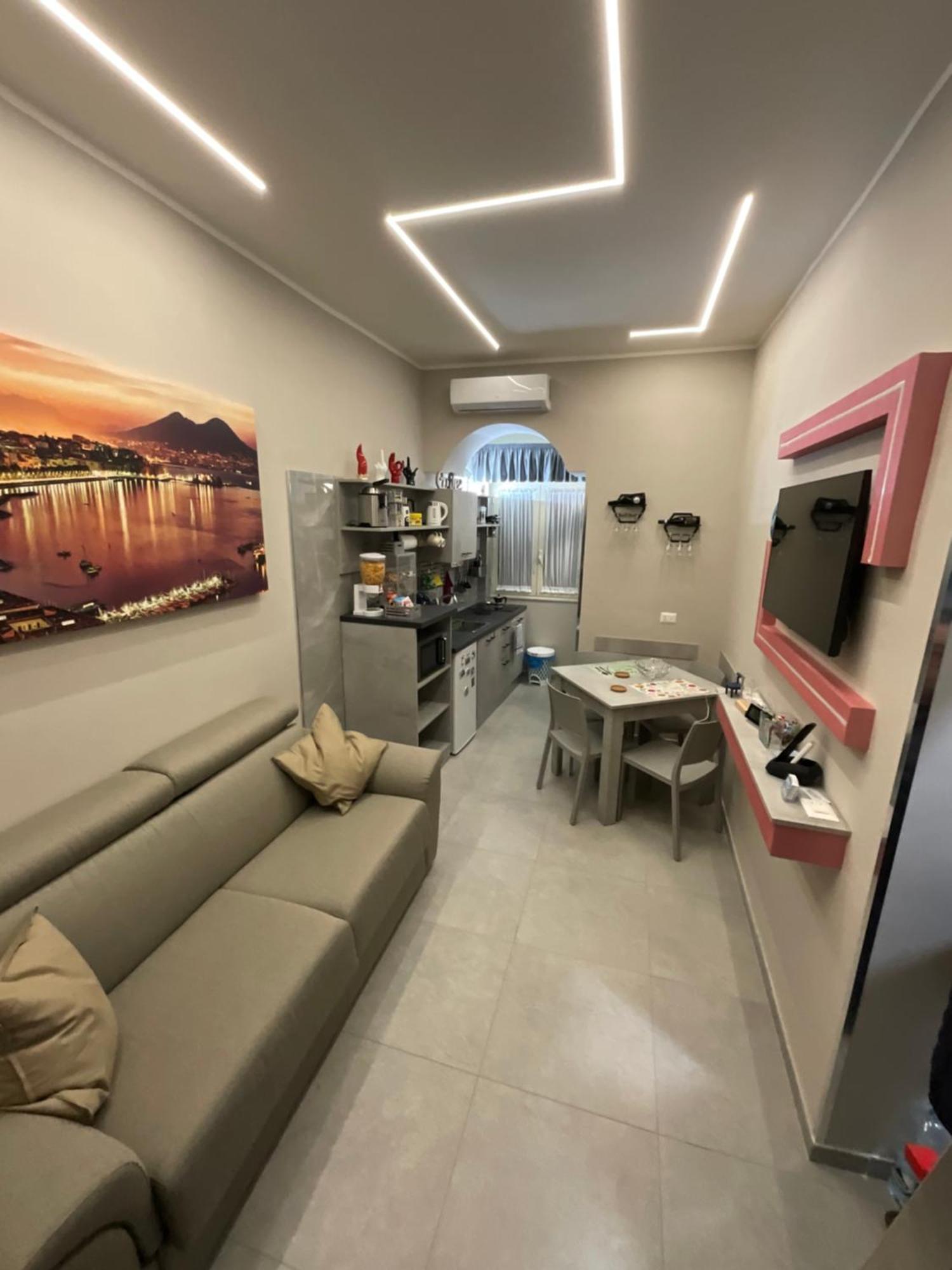 B&B Piccololucio2 Napoli Eksteriør bilde